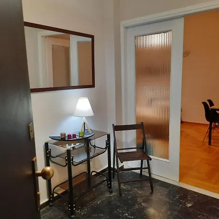 Cosy Apartment In The Heart Of The City Kalamata Exterior photo
