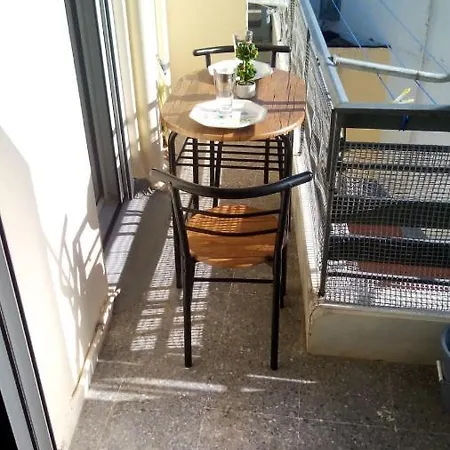 Cosy Apartment In The Heart Of The City Kalamata Exterior photo